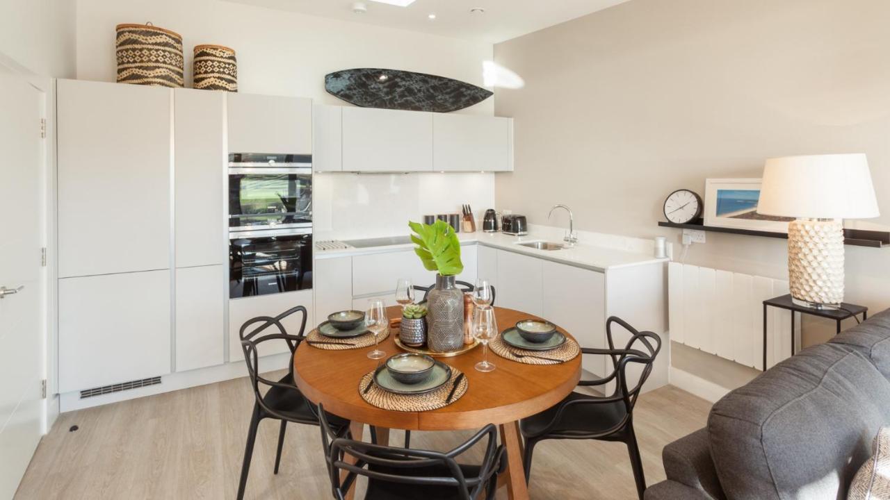 2 Woolacombe West - Luxury Apartment At Byron Woolacombe, Only 4 Minute Walk To Woolacombe Beach! Экстерьер фото